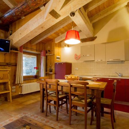 Maison Peroulaz Charvensod Szoba fotó