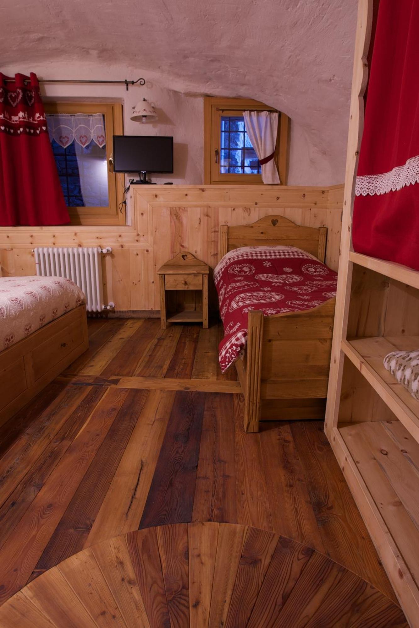 Maison Peroulaz Charvensod Szoba fotó