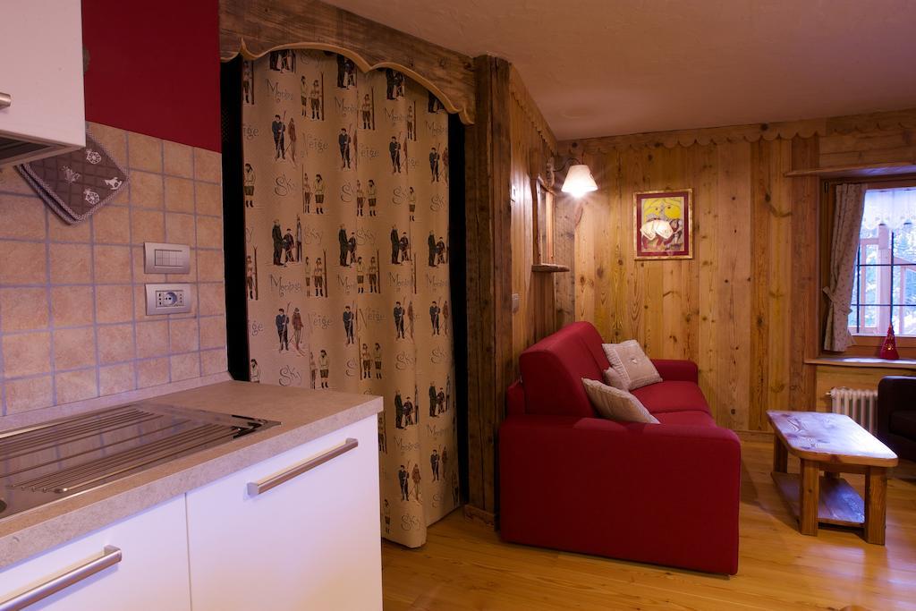 Maison Peroulaz Charvensod Szoba fotó