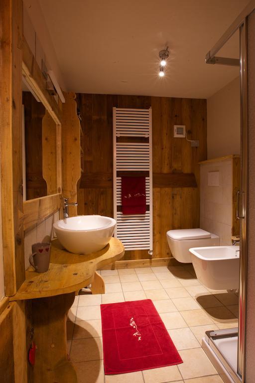 Maison Peroulaz Charvensod Szoba fotó